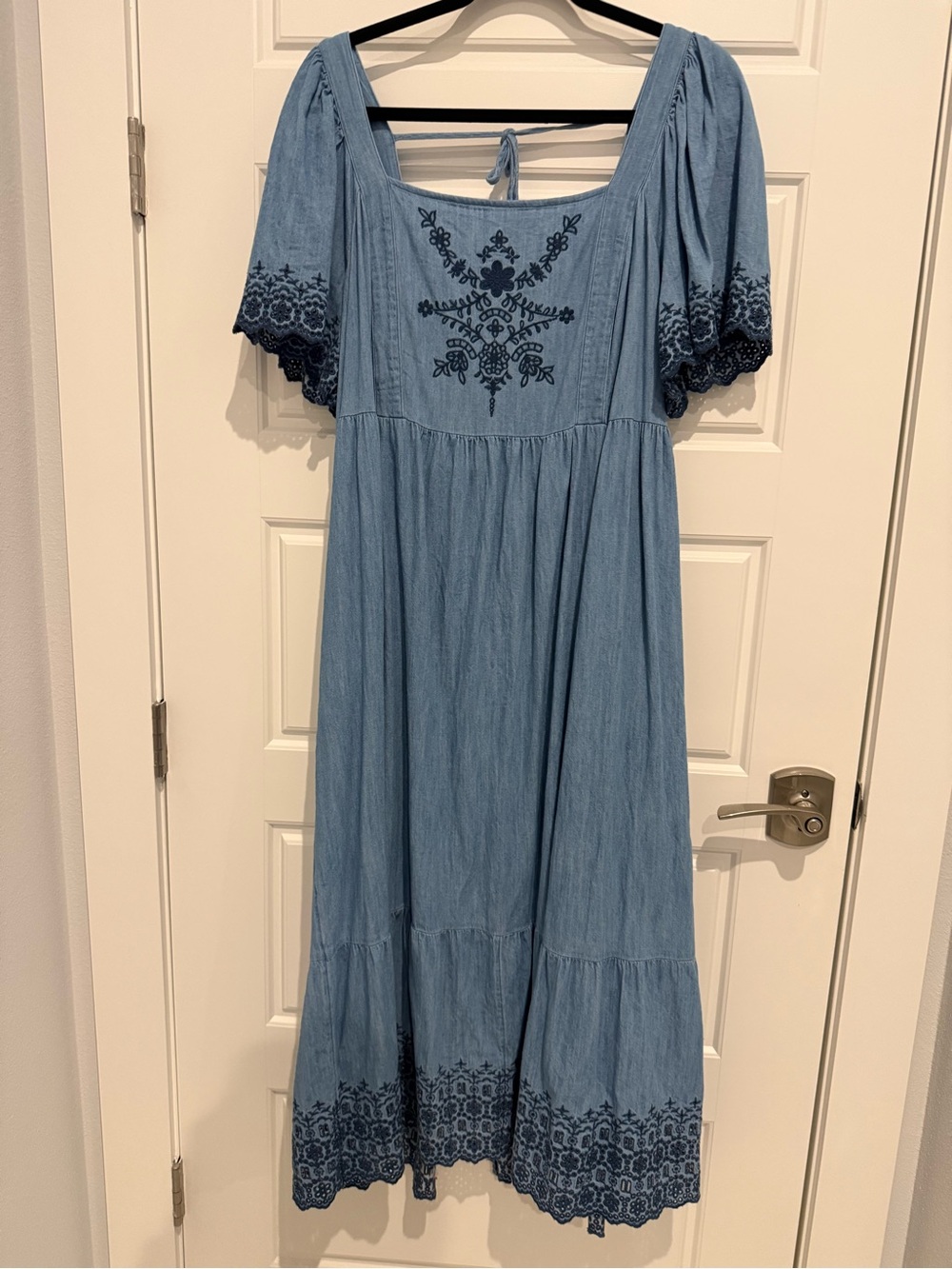 Old Navy Light Blue Midi Dress with Navy Embroidery